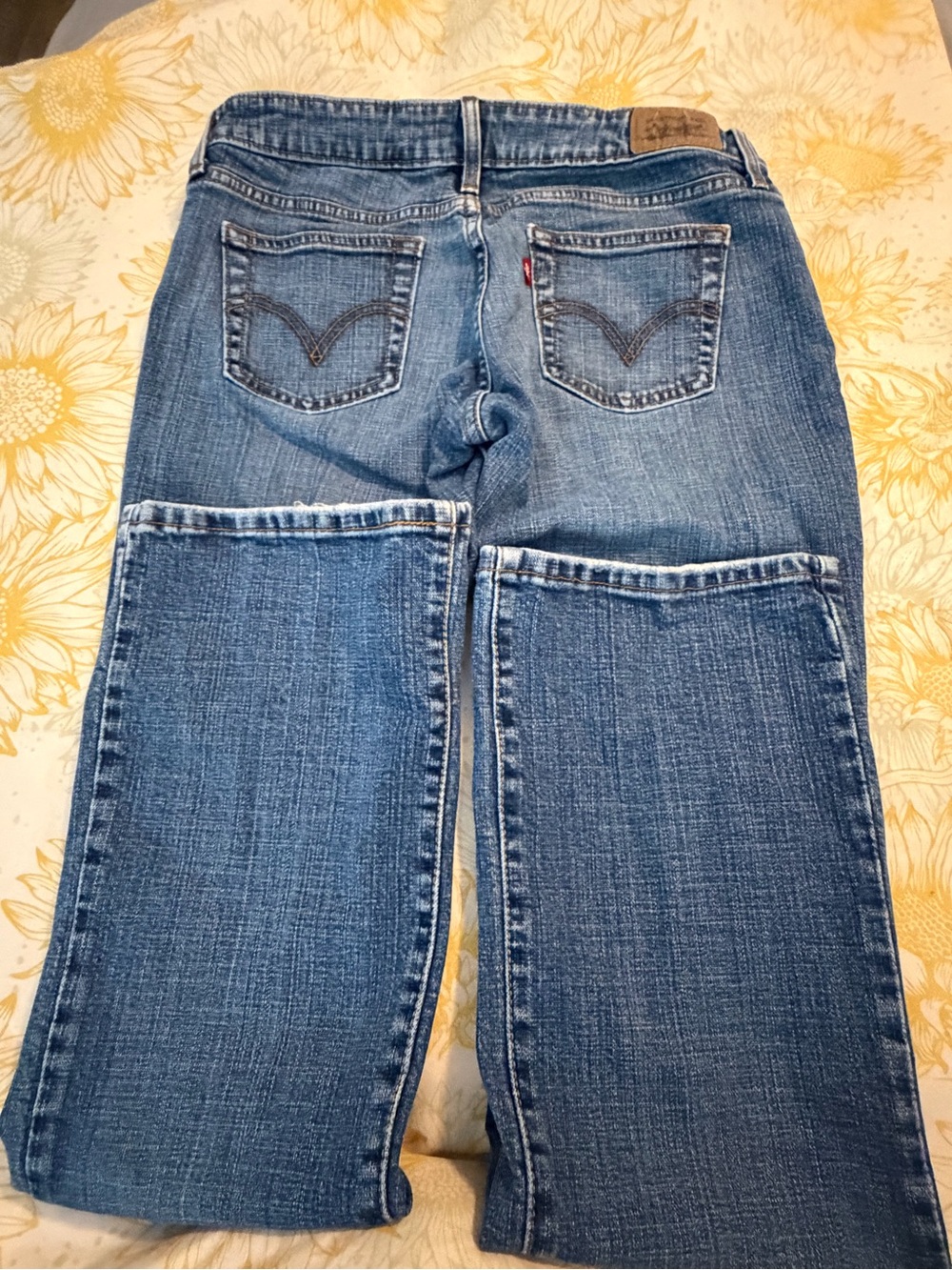 Vintage Levi’s 545 Low bootcut Flare Jeans size 4M blue wash - Picture 4 of 7